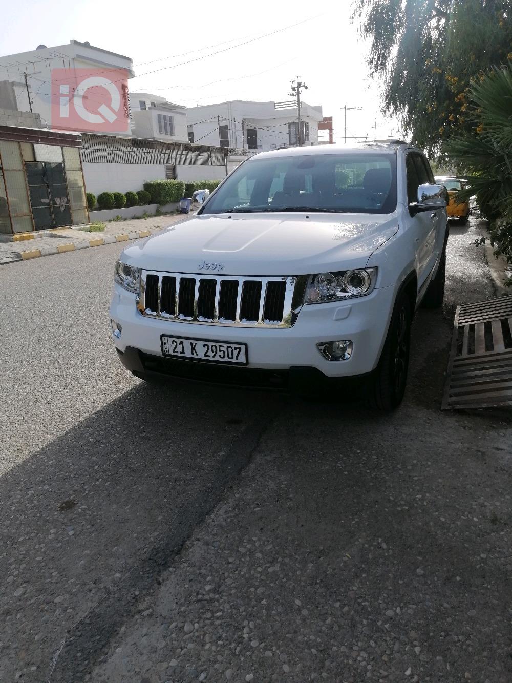 جیپ گراند شیرۆکی